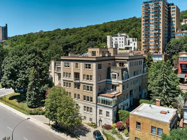1425 Avenue Du Docteur Penfield #4A, Montreal, QC H3G 2V1