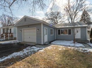 432 Union Ave, St Charles, IL 60174