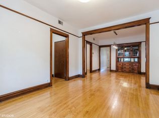 3329 N Kenmore Ave #1, Chicago, IL 60657