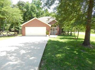 611 Chickasaw Dr, Montgomery, TX 77316
