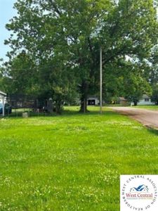 2309 E 9th St, Sedalia, MO, 65301