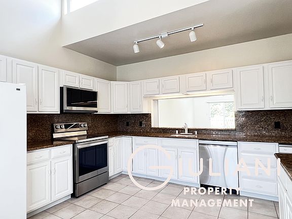 5th image of 1151 S Eliseo Dr