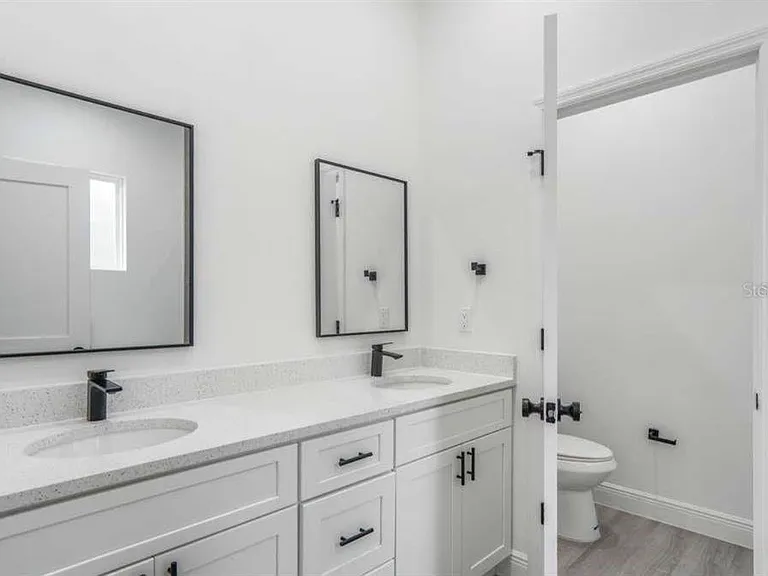 15683 SW 49th Avenue Rd — Photo 24