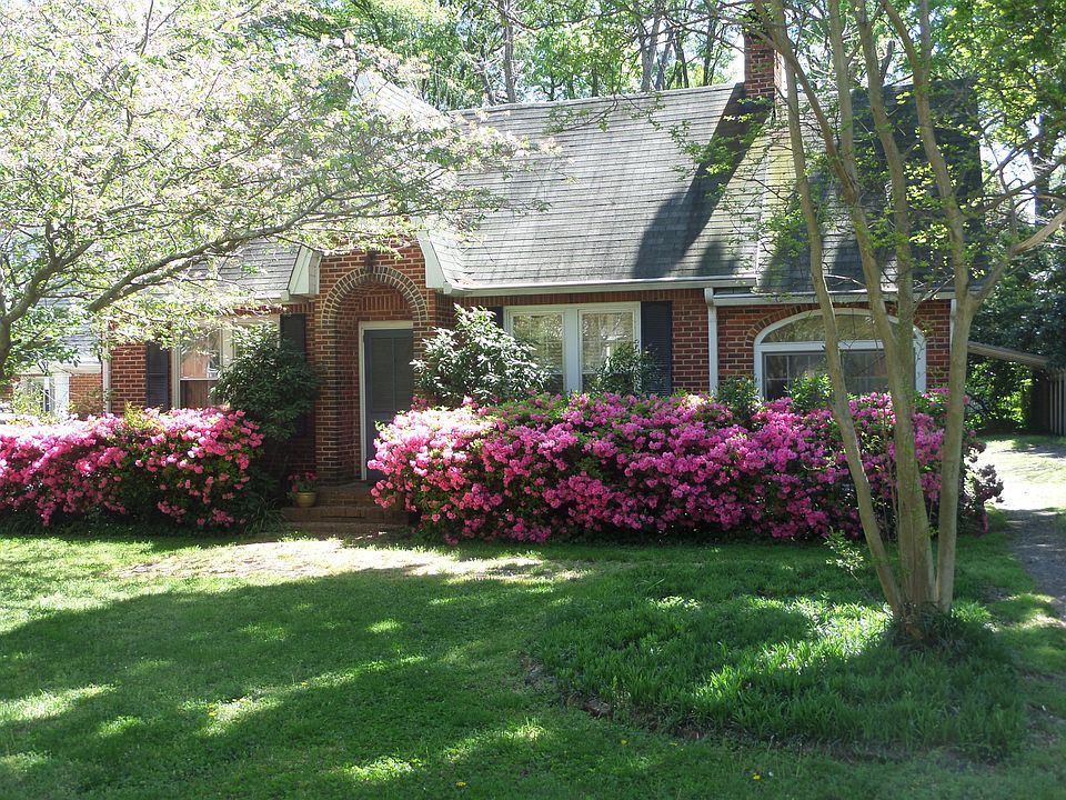 2nd image of 726 Myrtle Dr