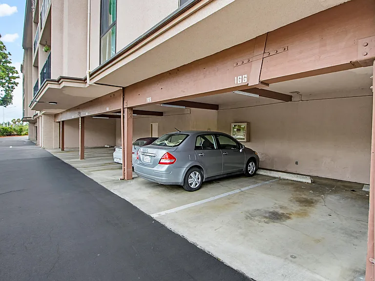 7858 Cowles Mountain Ct #D27 — Photo 28