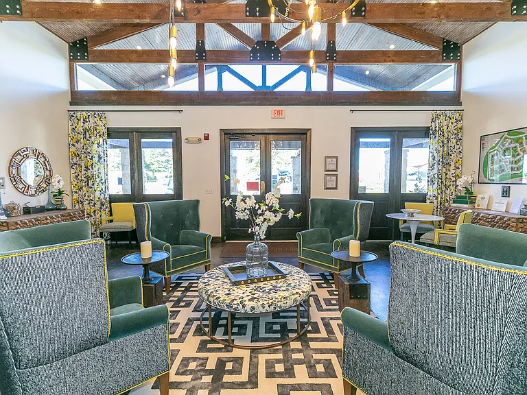 Dry Creek Ranch Apartments — Photo 9