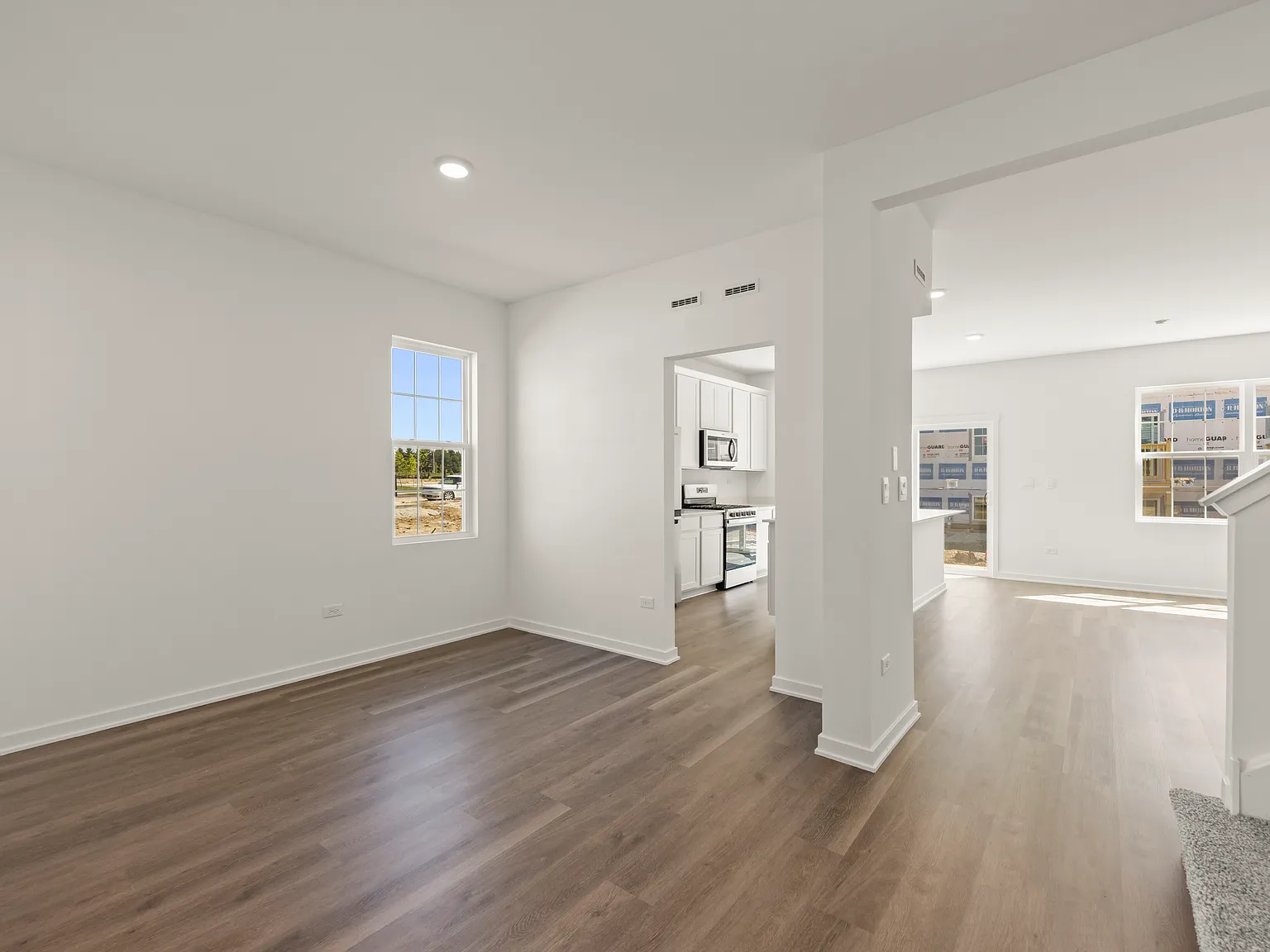 3 bed, 1794 sqft, $3,200 — Photo 3