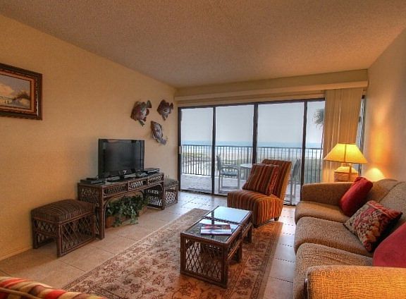 3rd image of 2800 Gulf Blvd APT 407