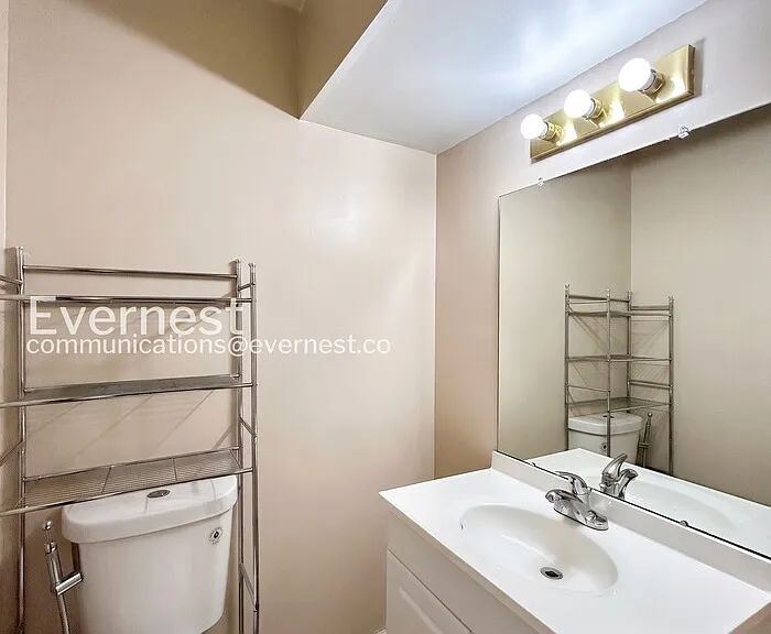 11406 Wentworth Ct — Photo 18