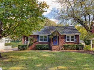 15 Wembley Rd, Greenville, SC 29607