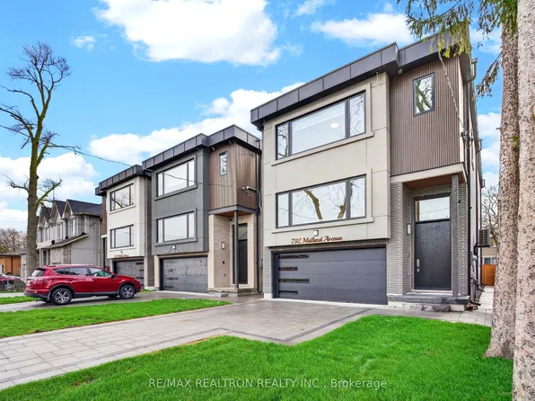 792 Midland Ave, Toronto, ON M1K 4E7