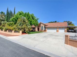 7280 Elkhorn Rd, Las Vegas, NV 89131