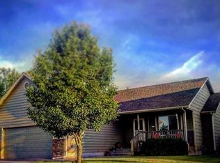 213 W Tuscany Dr, Andover, KS 67002
