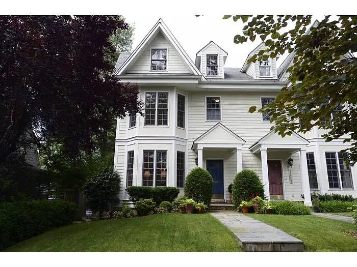 3825 Fulton St NW photo 1