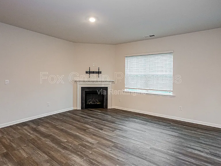 173 Calvin Creek Dr — Photo 8