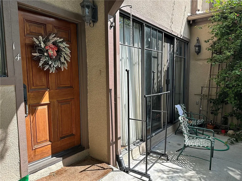 2 bed, 1436 sqft, $3,600 — Photo 1