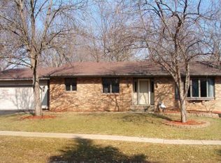 9661 208th St W, Lakeville, MN 55044