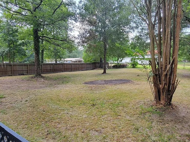17308 Valley Ln — Photo 11