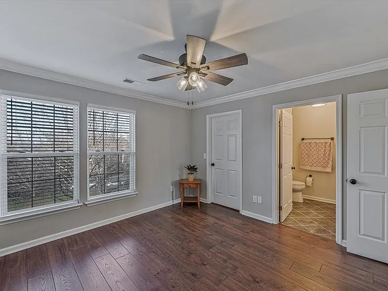 643 Huffine Manor Cir — Photo 18