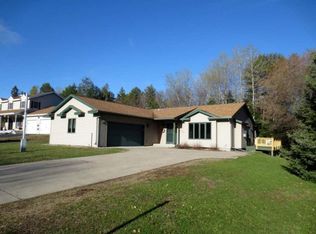841 Woodland Dr, Rhinelander, WI 54501