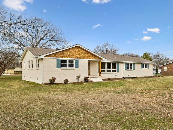 4th image of 4080 Hunters Point Park