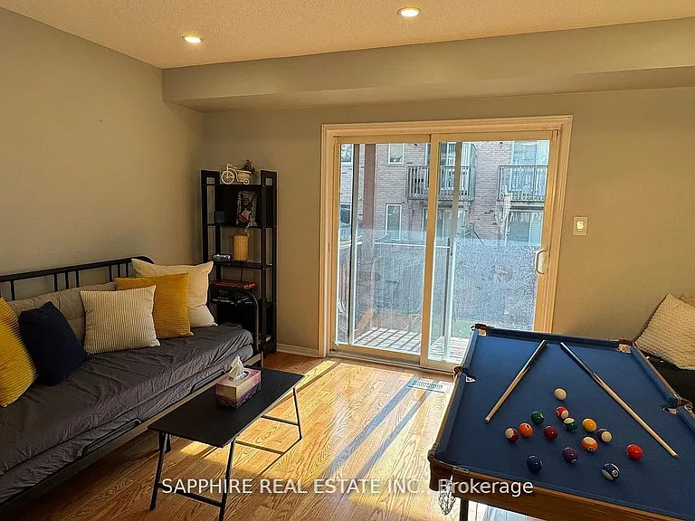 3255 Redpath Cir — Photo 37