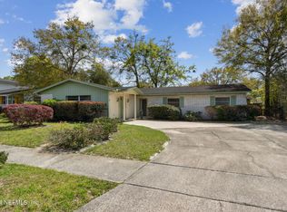 8206 Caravelle Dr, Jacksonville, FL 32244