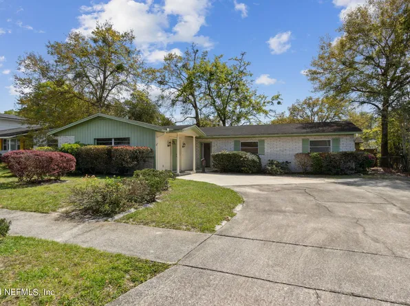 8206 CARAVELLE Drive, Jacksonville, FL 32244