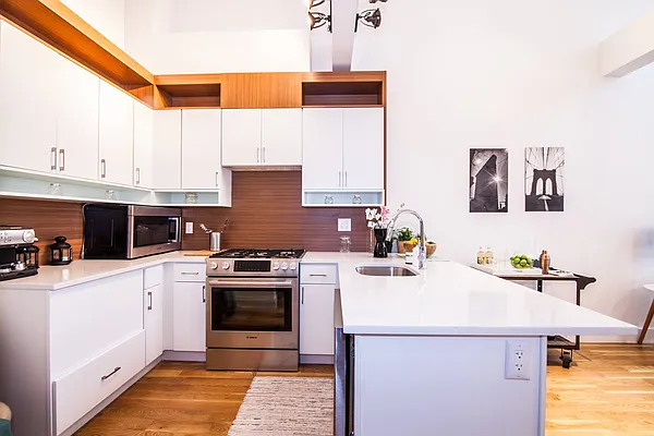 Rented by Compass | media 18