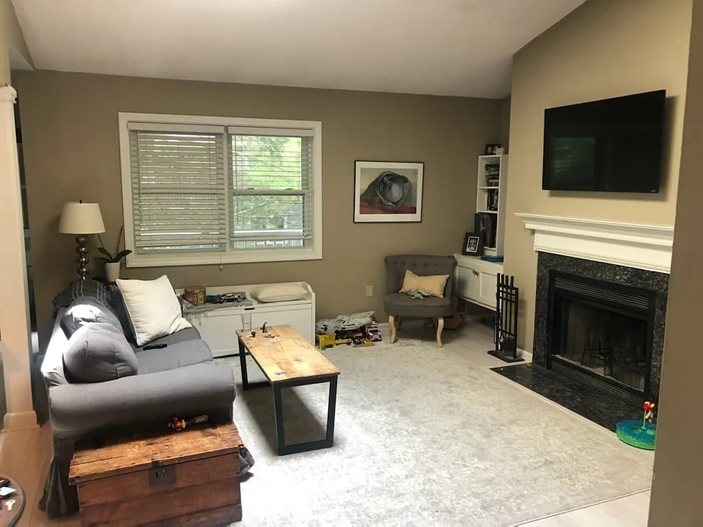 2 bed, 2.0 bath, 1002 sqft, $3,250 — Photo 2