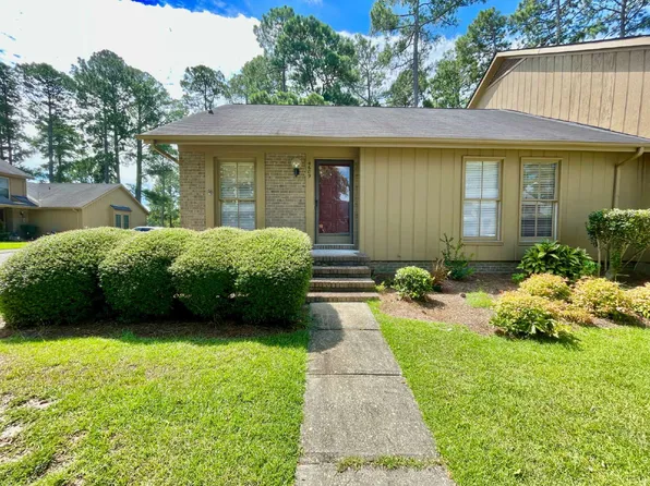 4609 Fen Ct, Fayetteville, NC 28314