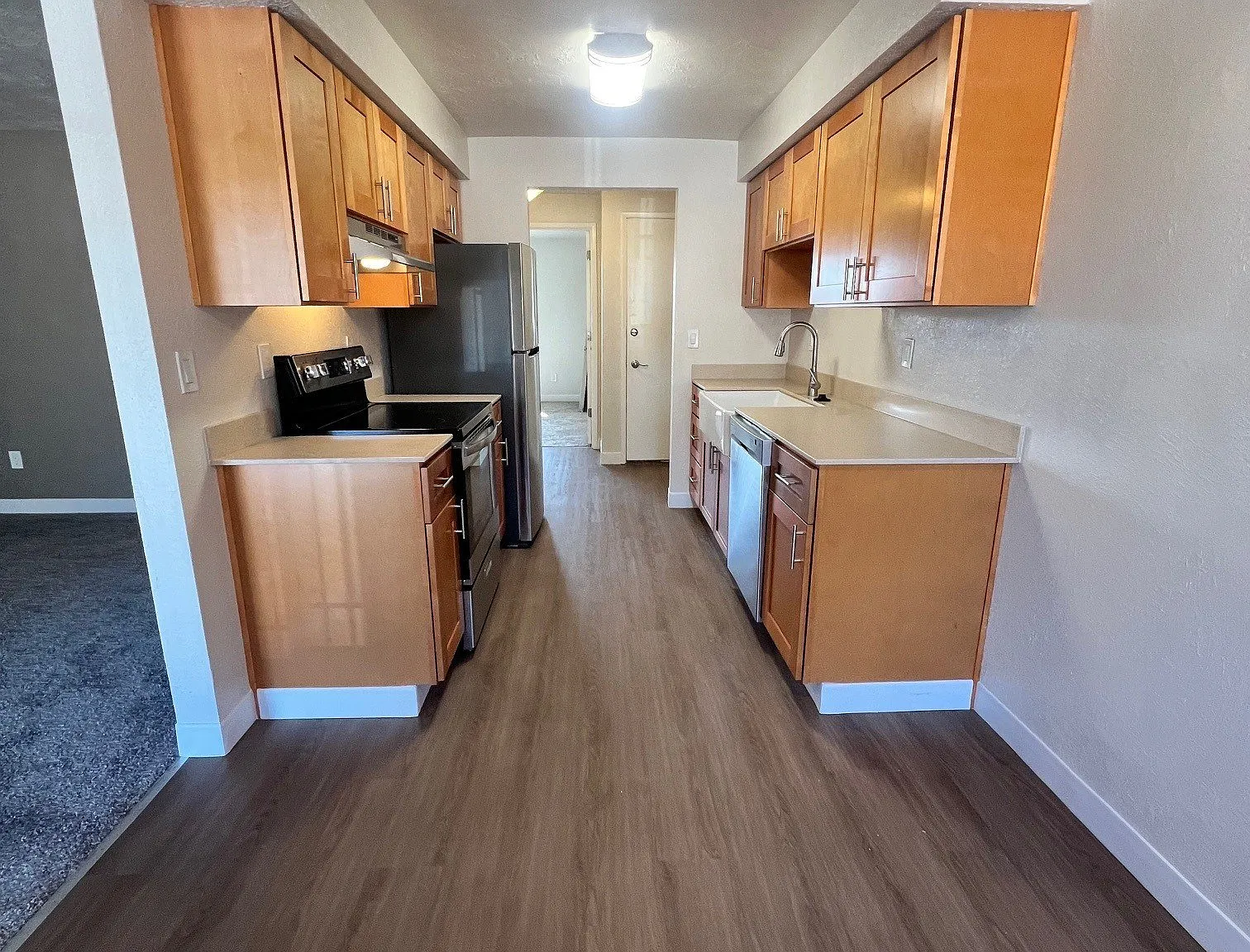 Laurel Park Apartments — Photo 2