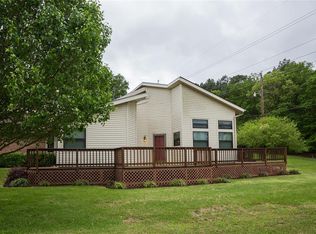 3821 Lazy Creek Dr, Tyler, TX 75707