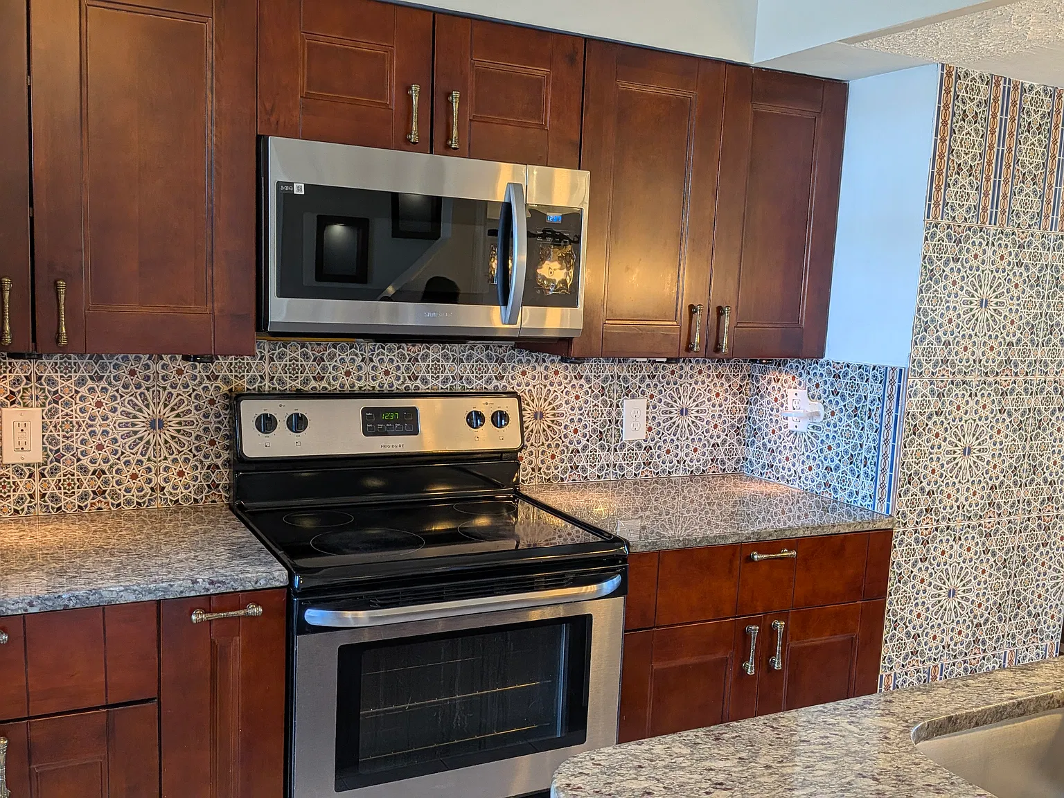 3 bed, 1400 sqft, $3,000 — Photo 4