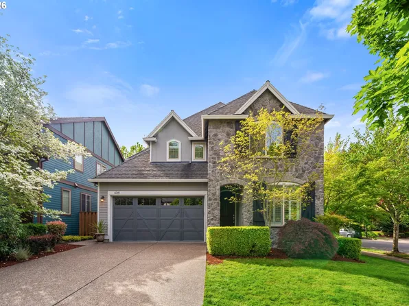 1041 Epperly Way, West Linn, OR 97068