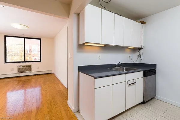 Rented by Nooklyn NYC LLC | media 66
