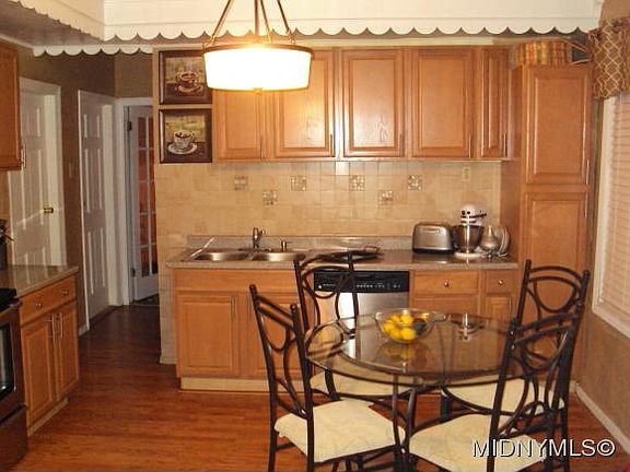 4th image of 729 South St #731