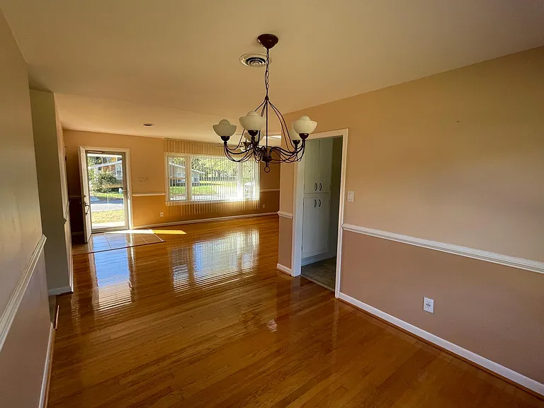 102 Caran Rd — Photo 16