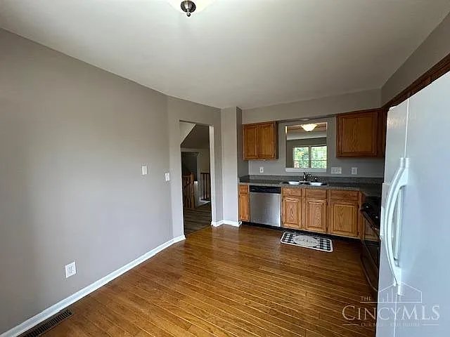 5131 Franklin Park — Photo 14
