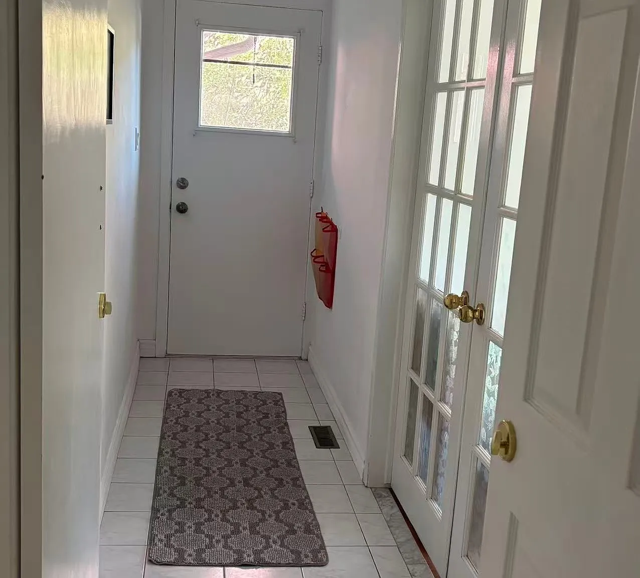 3 bed, $2,000 — Photo 4