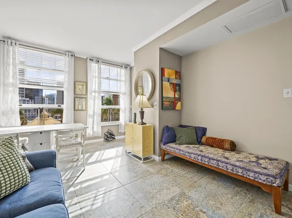 702 Ash St Unit 300, San Diego, CA 92101