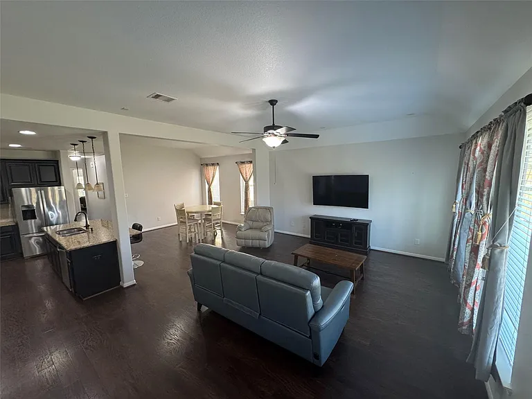 5310 Royal Press Dr — Photo 3