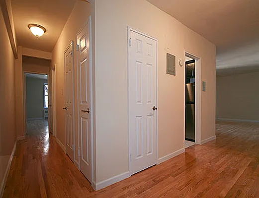 Rented by SW Queens Mezzanine | media 14