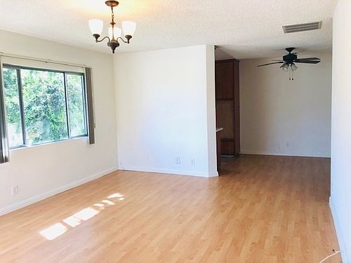 1st image of 725 N Isabel St APT 5