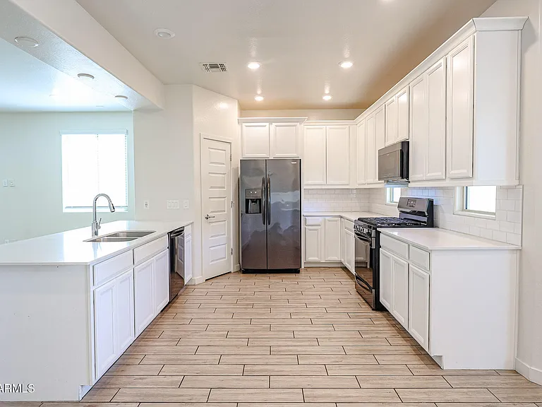 16739 W Sand Hills Rd — Photo 31