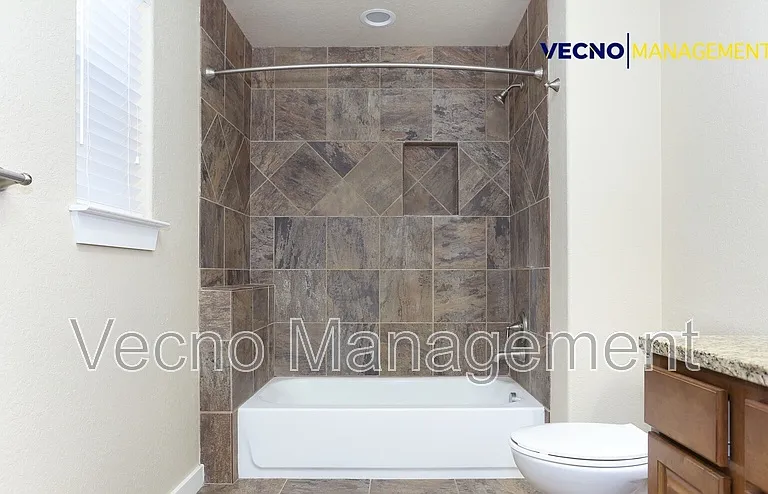 211 Circle Court Dr #211 — Photo 20