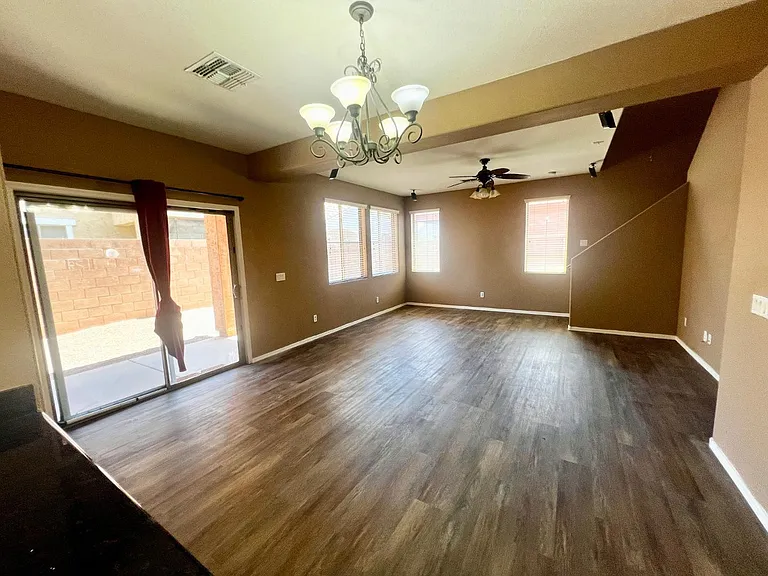 879 E Stottler Dr — Photo 11