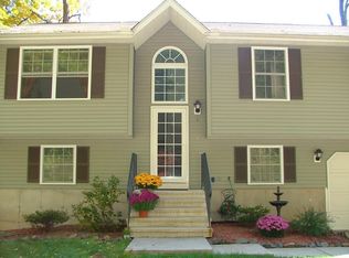 1 Burke Rd, Hartford, CT 06120