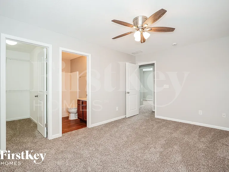 5584 Lanterns Way — Photo 11