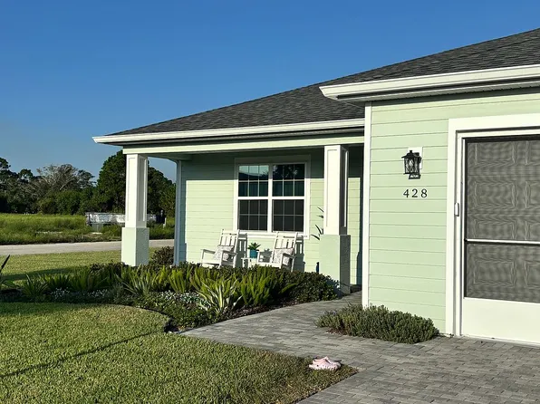 428 Eldora Dr, Oak Hill, FL 32759